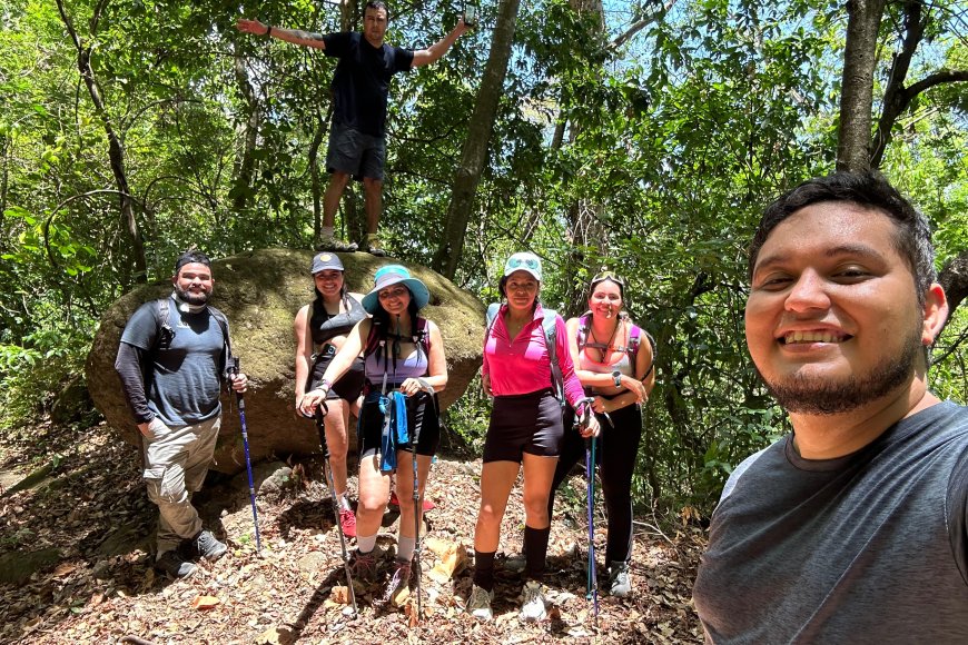 Senderos del Destino: La Aventura en Laguna de Apoyo que el Tiempo Hizo Inolvidable