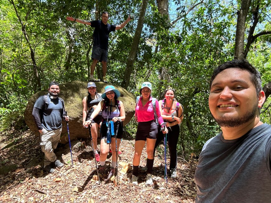 Senderos del Destino: La Aventura en Laguna de Apoyo que el Tiempo Hizo Inolvidable